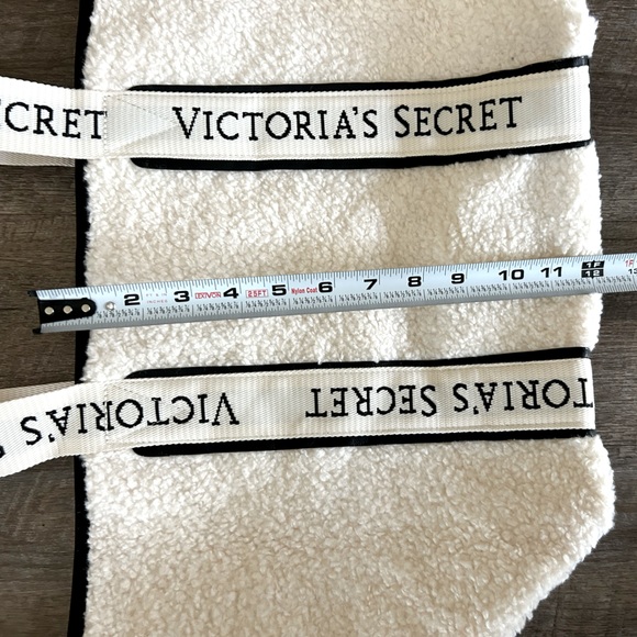 NWT Victoria Secret Fleece Tote Bag - Picture 8 of 8